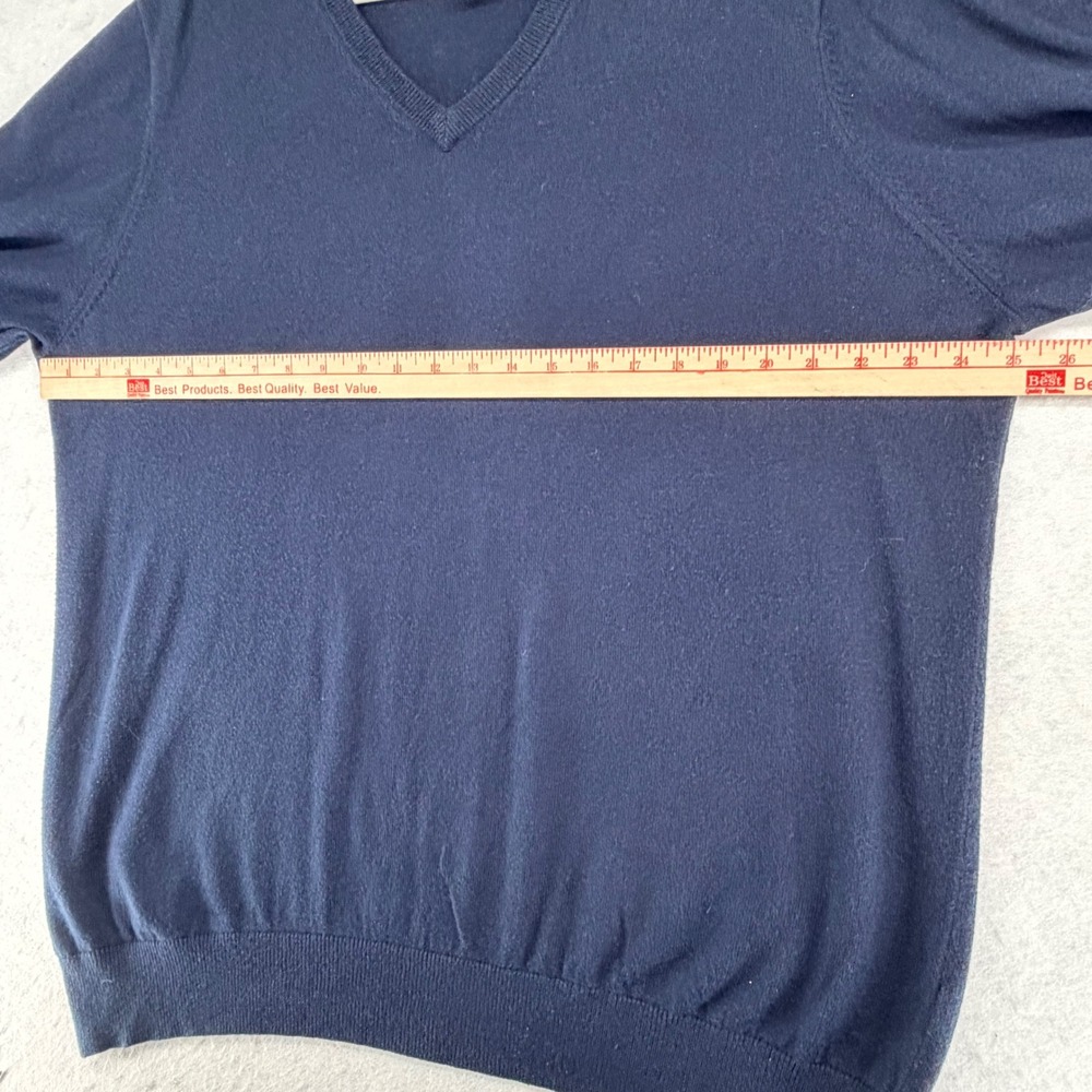 L.L. Bean V-Neck Sweater Mens XL Navy Blue Cotton Cashmere Preppy Minimalist - Picture 2 of 6